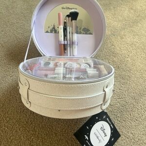 Disney Cream Makeup Case with Brushes
